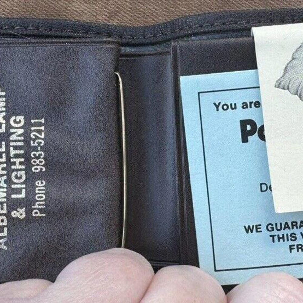 Wallet - Picture 3 of 6